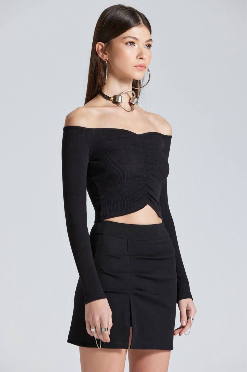 Schulterfreies Crop Top mit Langen Ärmeln Schwarz